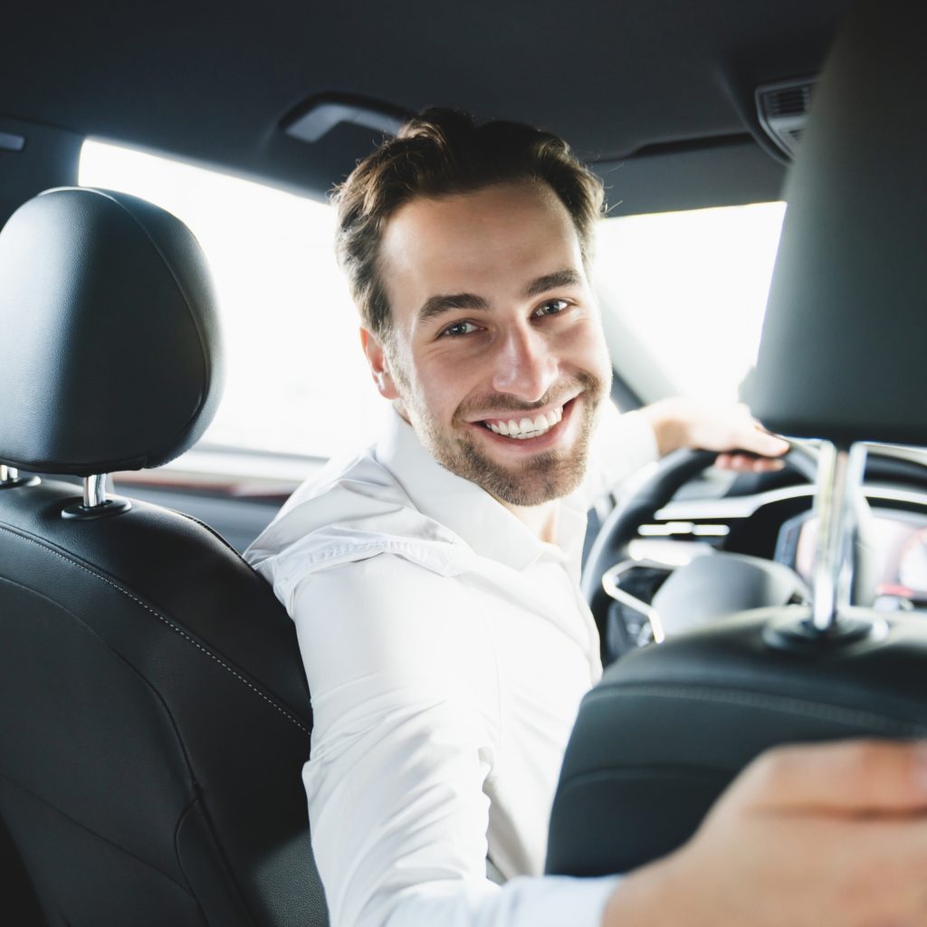 Professional airport transfer chauffeur Netherlands